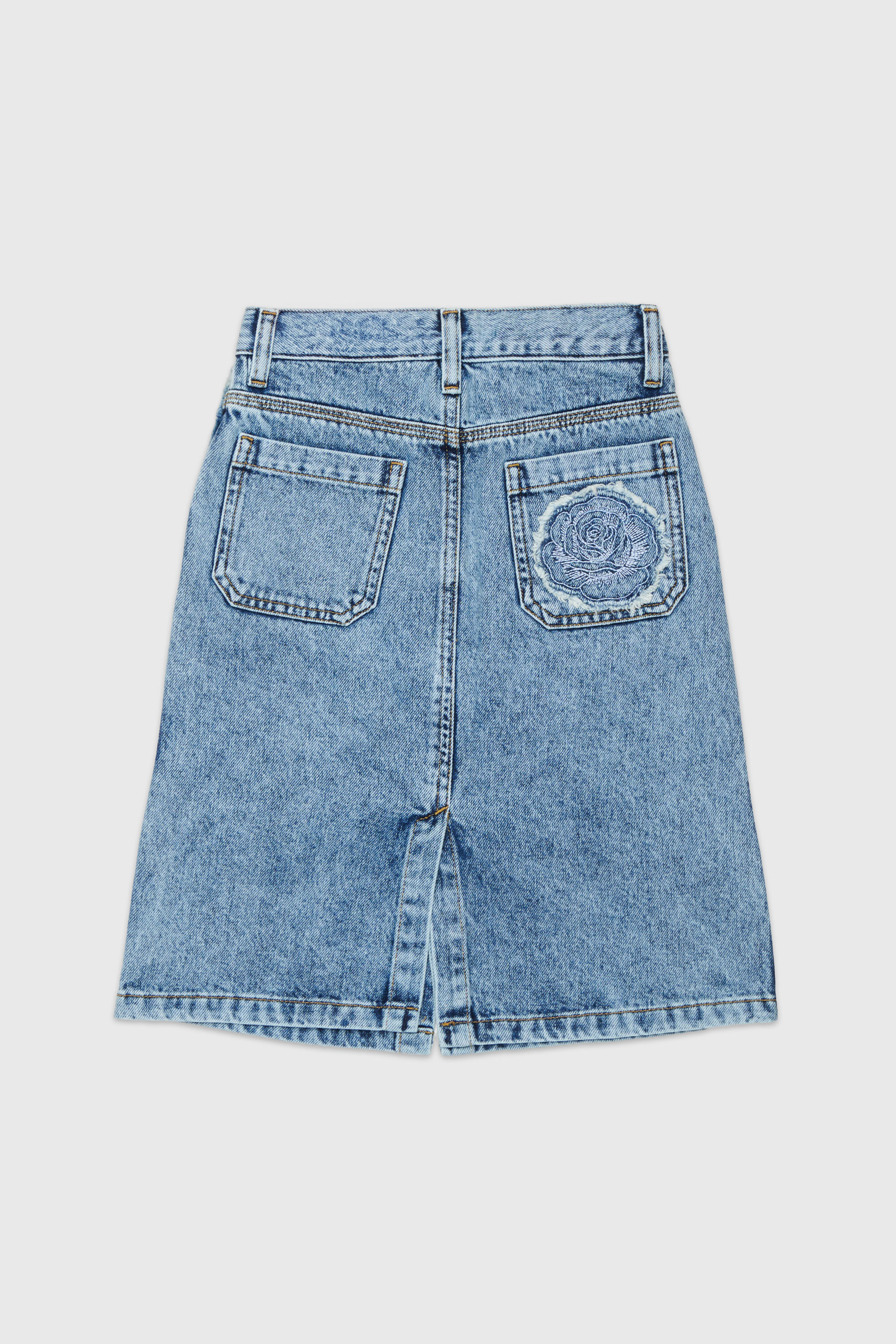 Diesel - GELKA, Woman's Frayed denim skirt with rose patch in Medium blue - 2