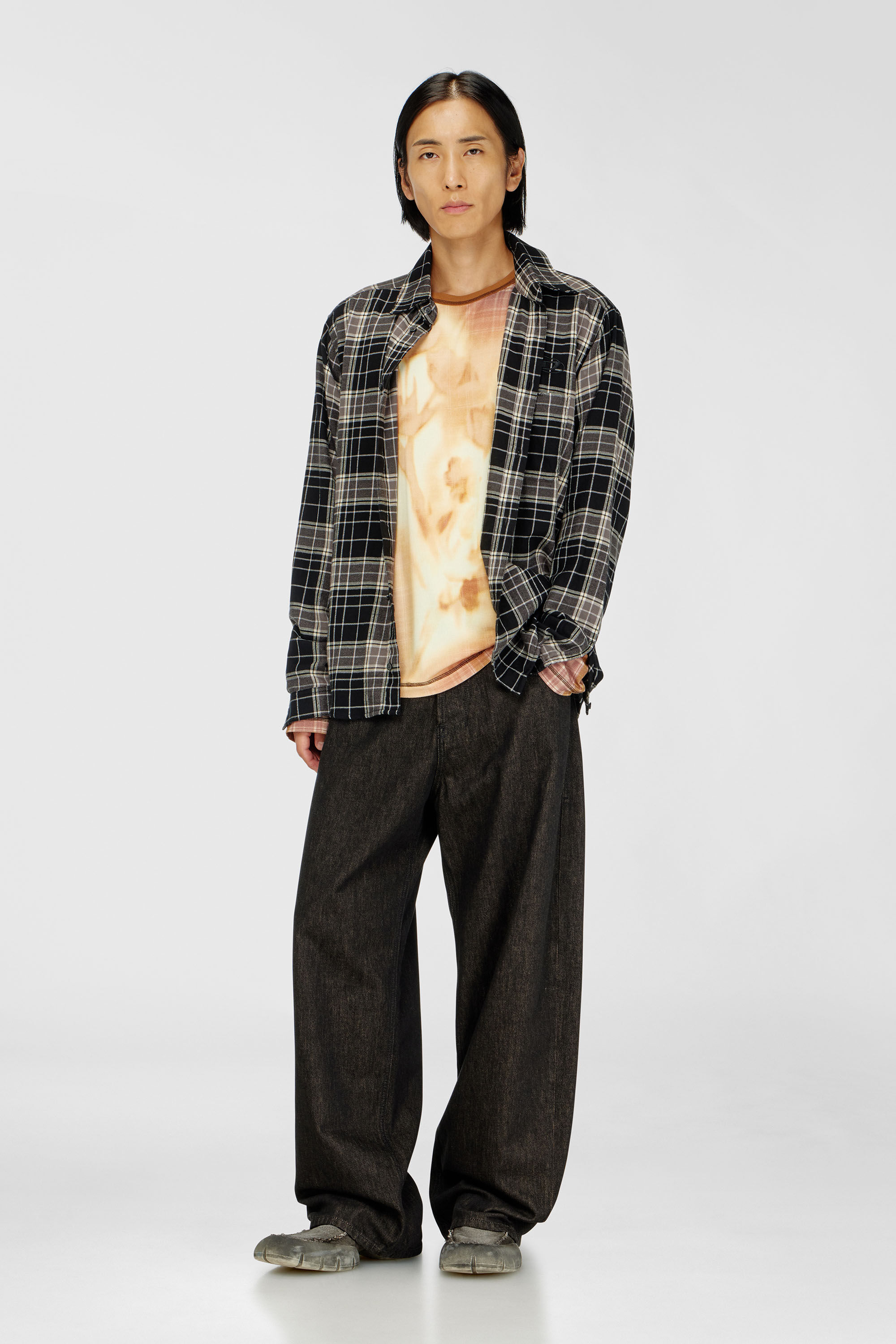 Diesel - S-SIMPLY-HNBI, Man's Distressed shirt in check flannel in Black/Grey - 1