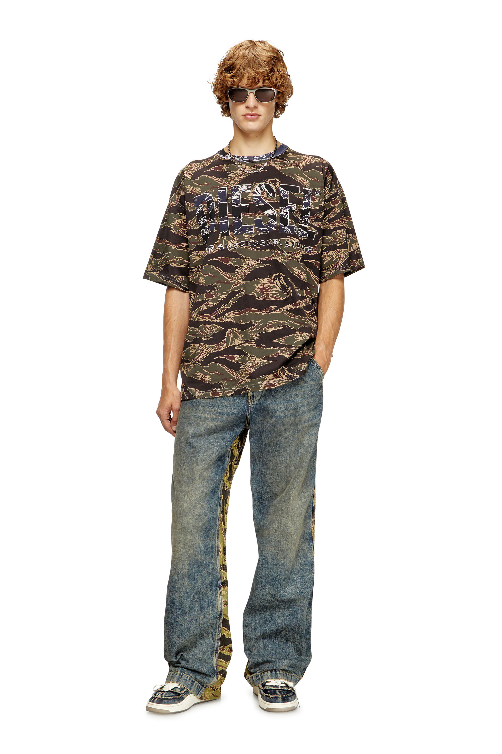 Diesel - T-BOXT-T22, Man's Camo T-shirt with camo logo in null - 1