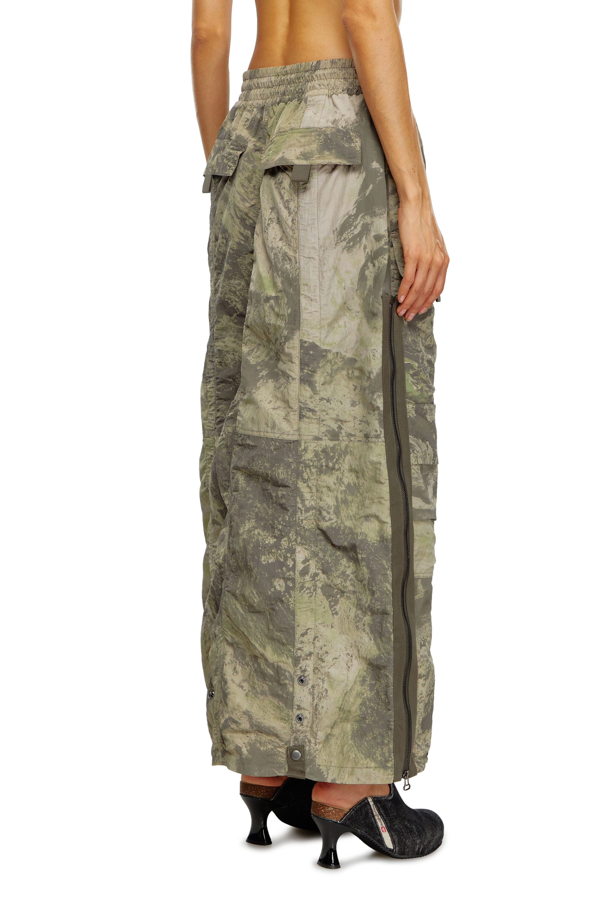 Diesel - O-CREP-N1, Woman's Long skirt with cargo pockets in Military Green - 3