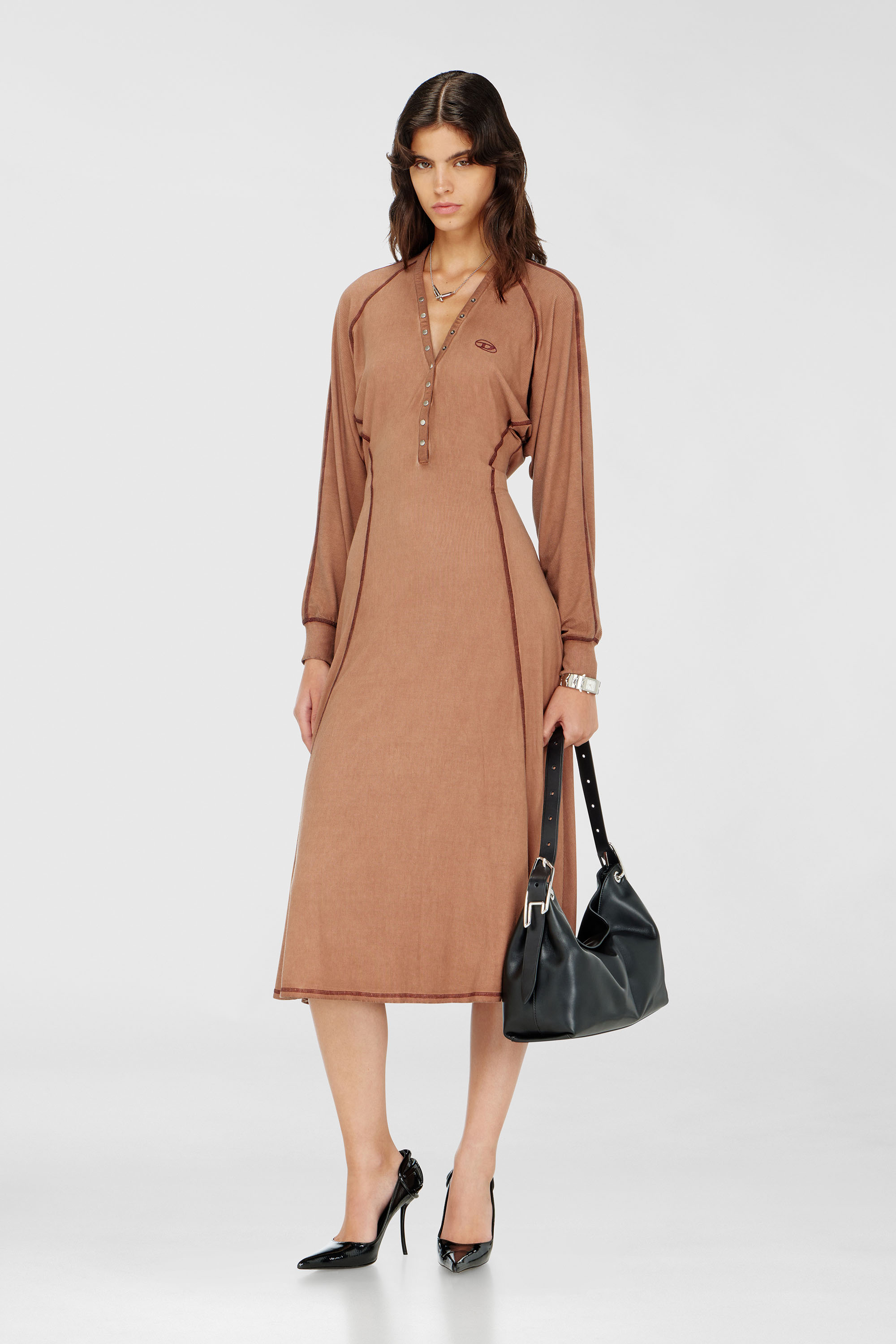 Diesel - D-ISERINA, Woman's Midi dress in ribbed jersey with batwing sleeves in Light Brown - 2