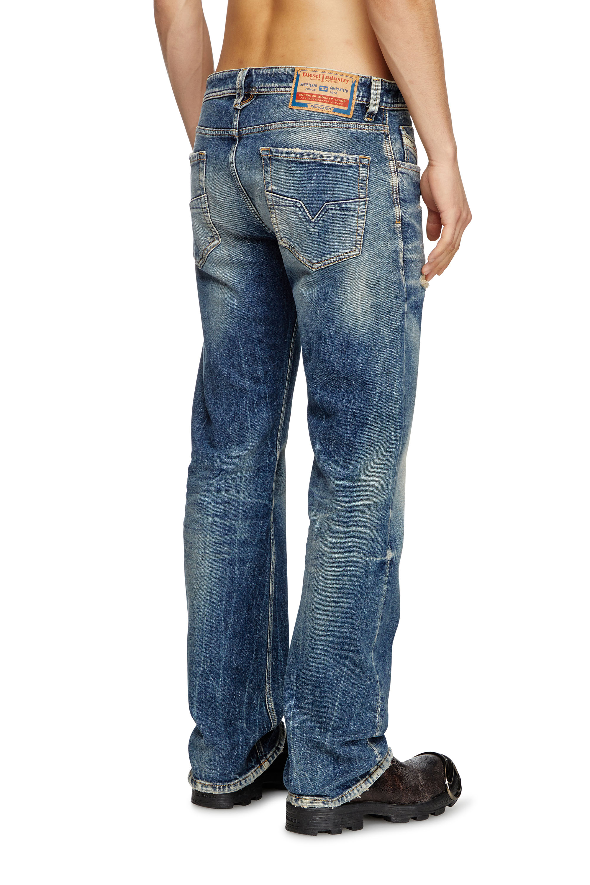 Diesel - Man's Straight Jeans 1985 Larkee 007Y6, Dark Blue - 4