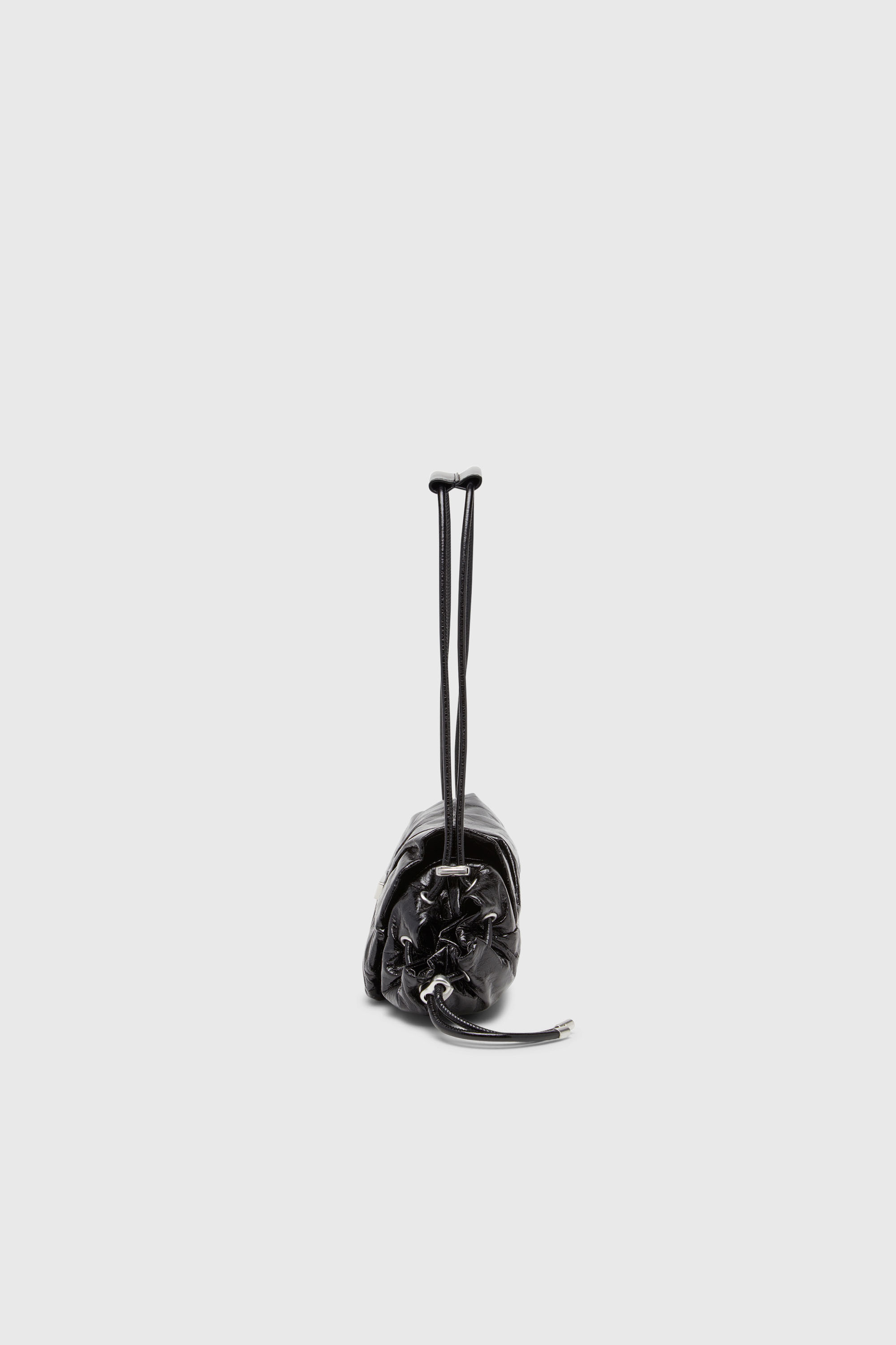 Diesel - SCRUNCH-D SHOULDER S, Woman's Scrunch-D-Small shoulder bag in shiny scrunched leather in Black - 5
