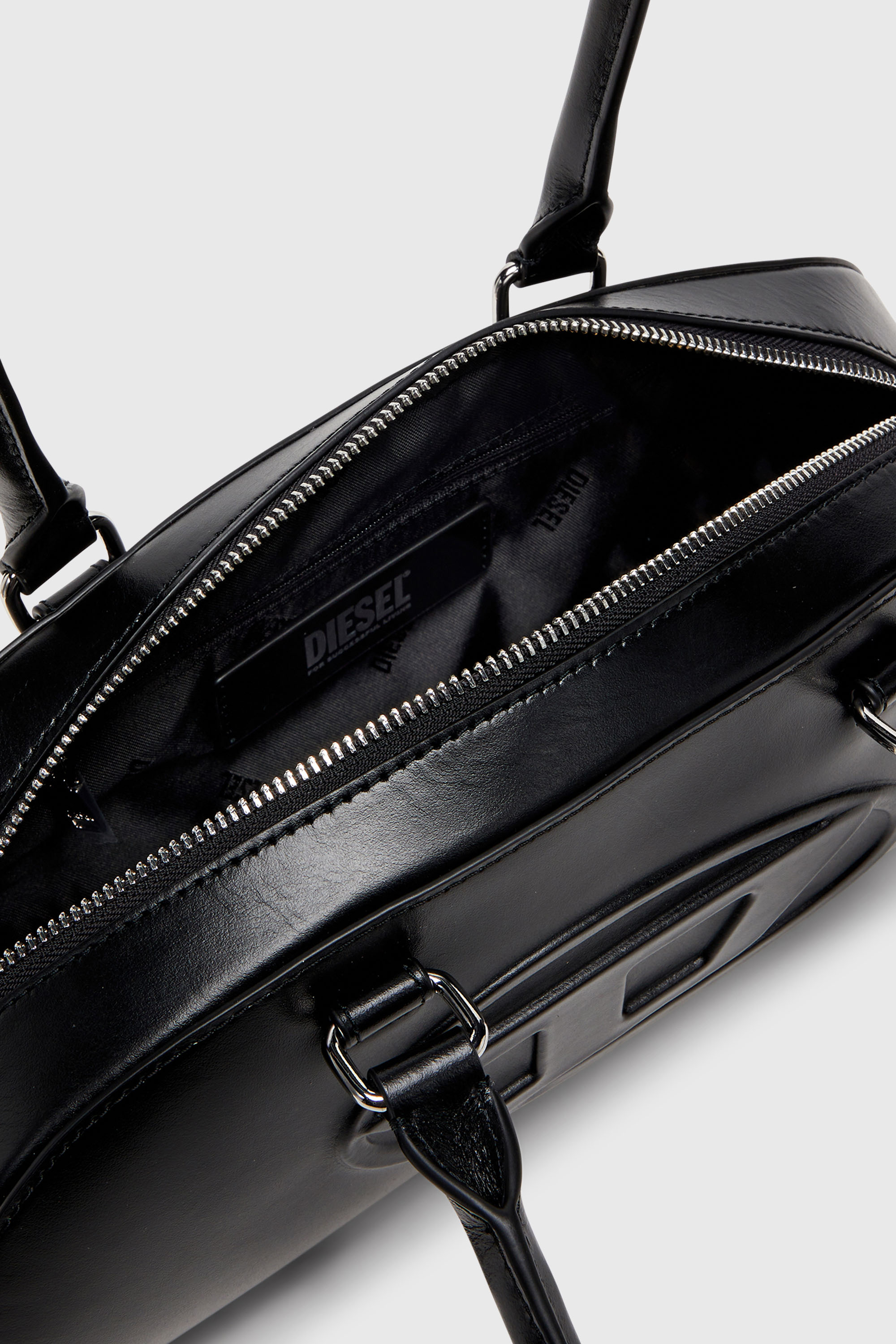 Diesel - 1DR DOME SHOULDER EW, Woman's 1DR Dome - Elongated bowling bag in leather in Black - 3