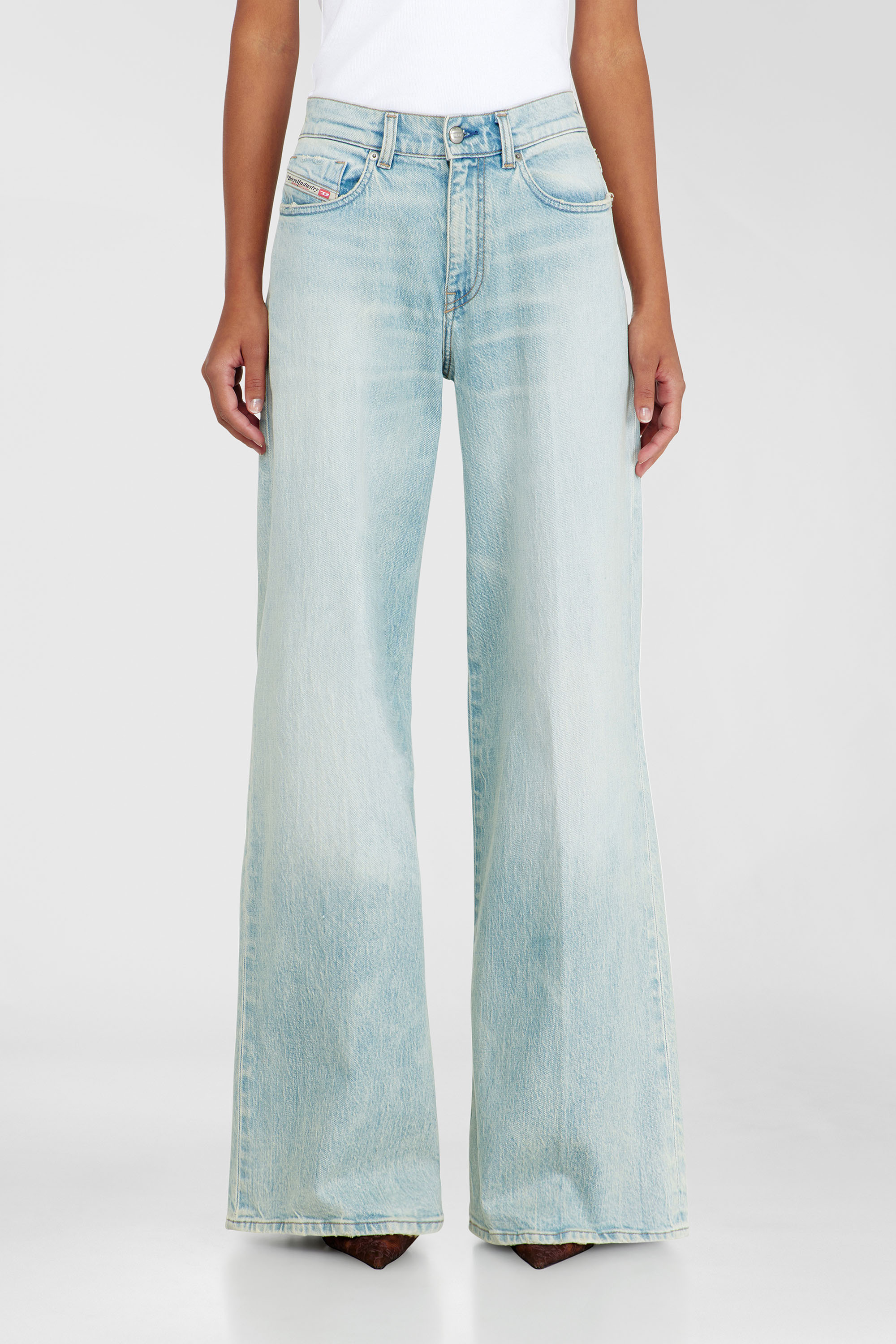 Diesel - Woman's Flare Jeans 1978 D-Akemi 0KBBX, Light Blue - 2