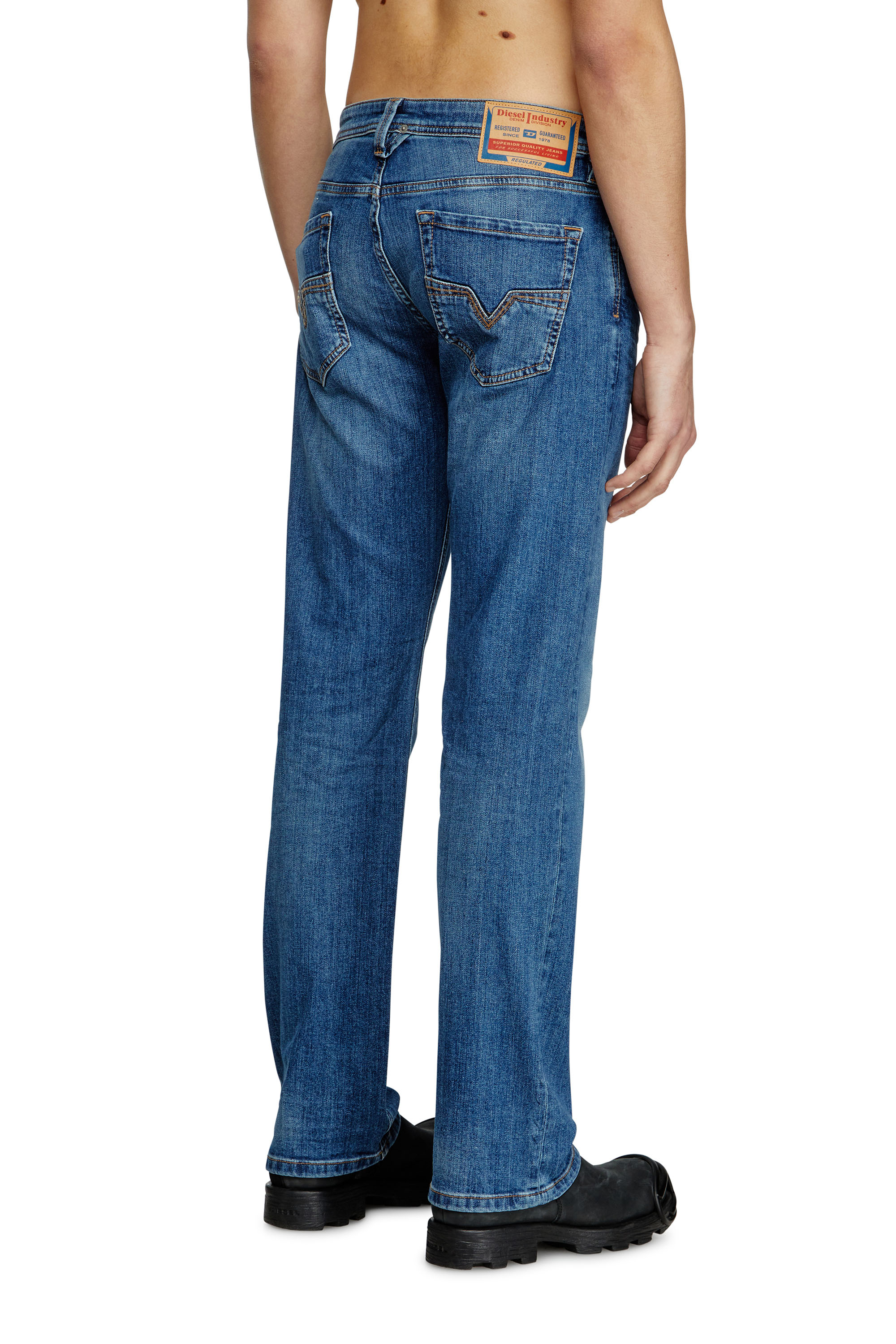 Regular Jeans 1985 Larkee 0KIAL, Light Blue Diesel - Man's Regular Jeans 1985 Larkee 0KIAL, Light Blue - 4