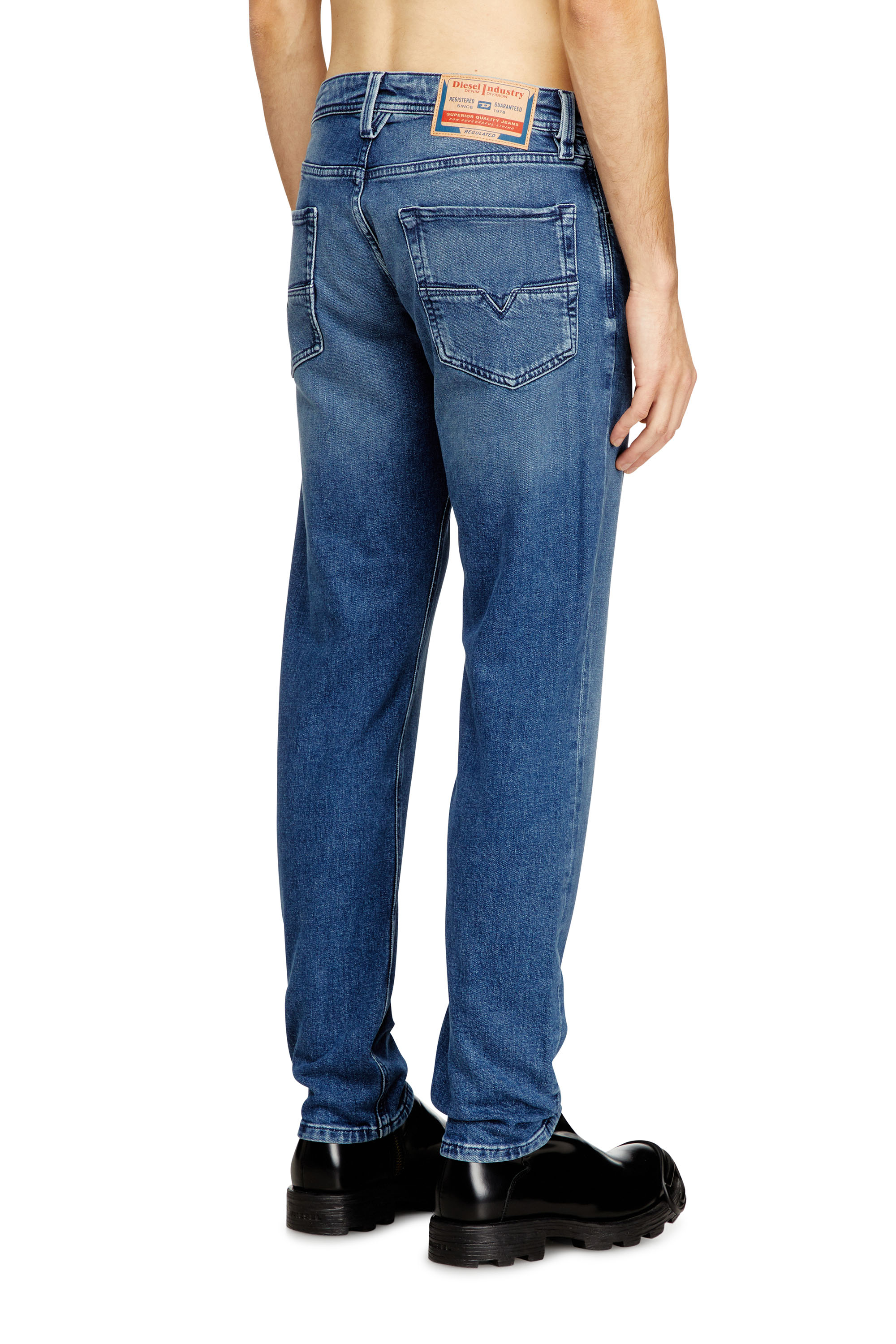 Diesel - Man's Regular Jeans 1986 Larkee-Beex 0ADBA, Medium blue - 4