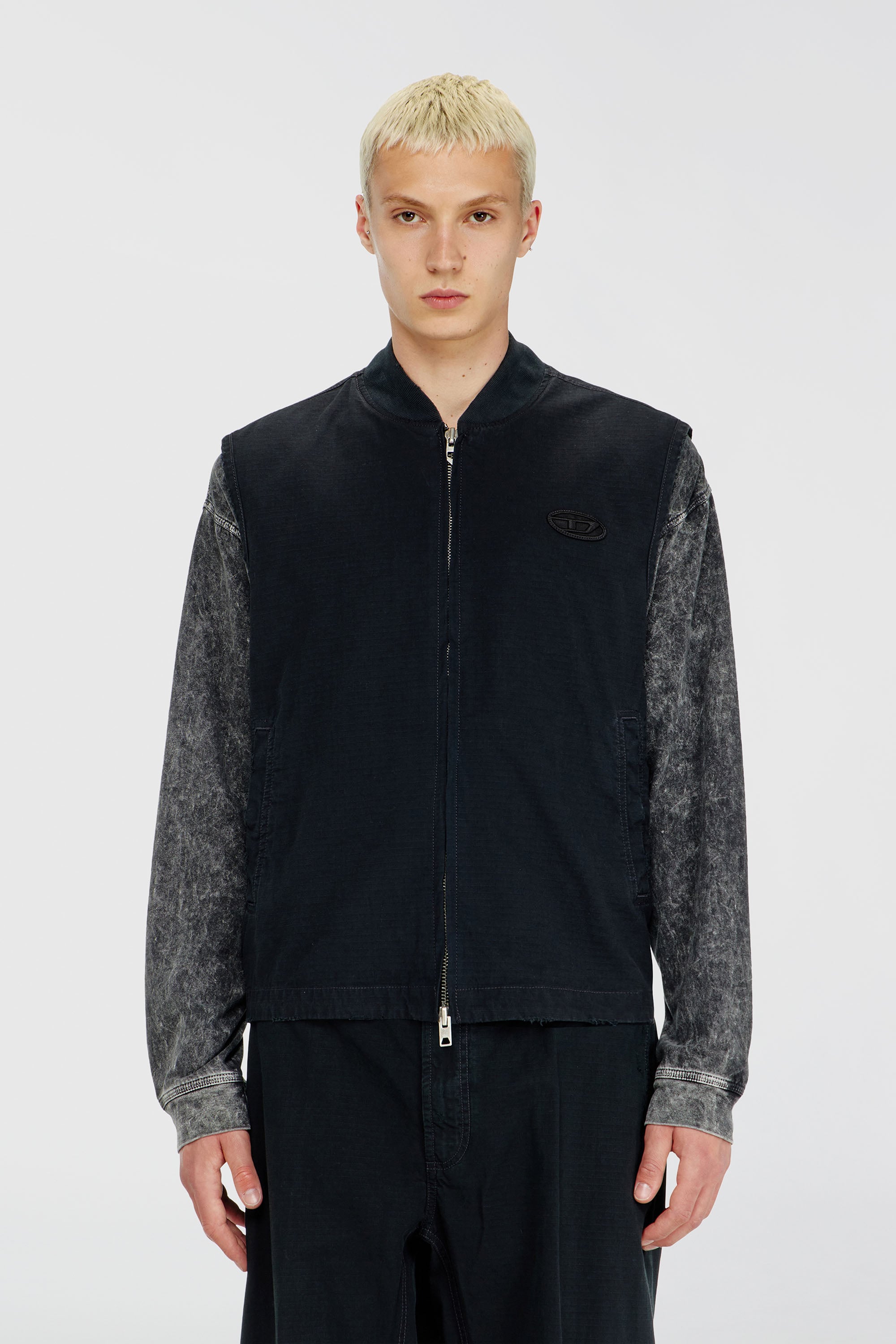 Diesel - J-TYPE-CO-SL, Man's Cotton ripstop vest with Oval D patch in Black - 1