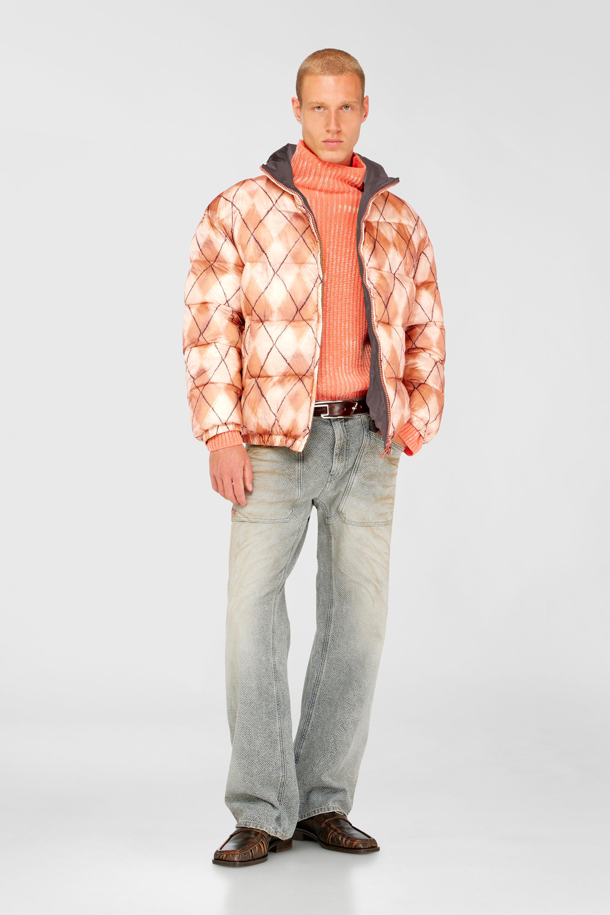 Diesel - W-BOURB-DLCK, Man's Reversible puffer jacket with argyle print in Beige/Grey - 1